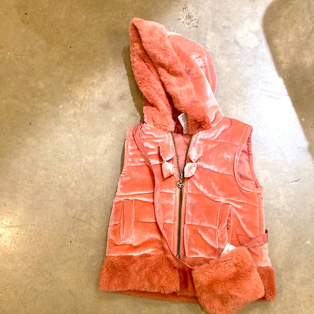 NWOT Nicole Miller vivid peach soft fuzzy fur vest with little purse size 3T